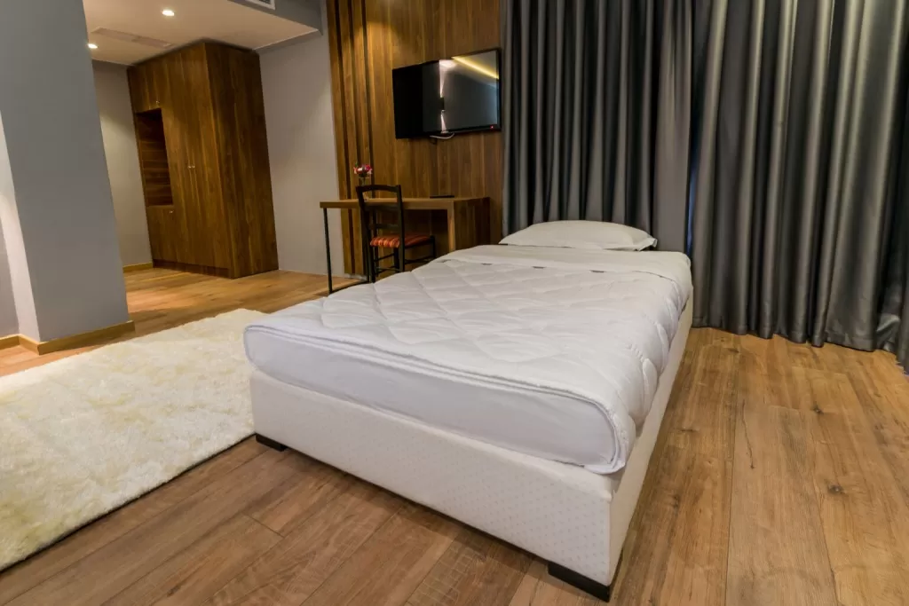 EXECUTIVE Single-Room-1.jpg